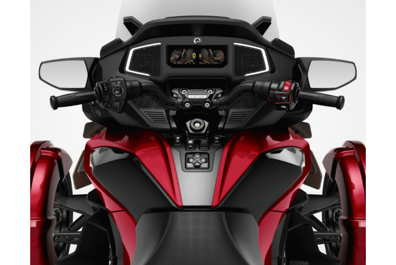 Trojkolky CAN-AM Spyder / SPYDER RT - foto