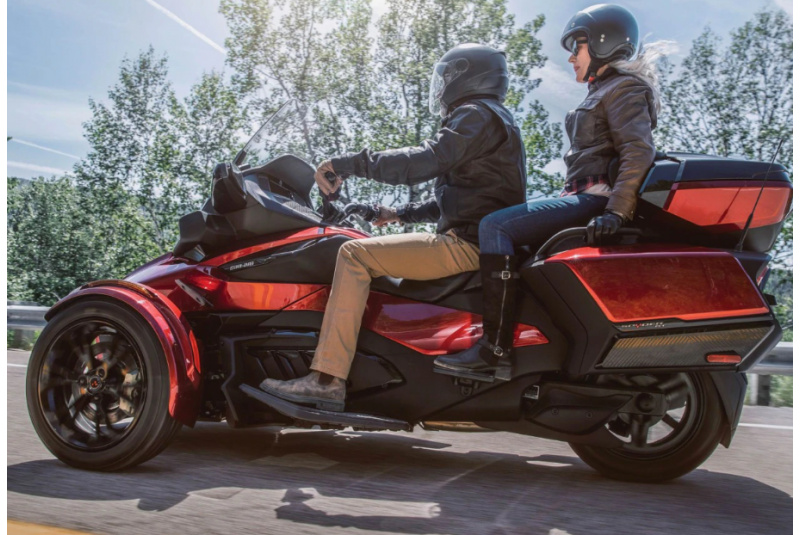 Trojkolky CAN-AM Spyder / SPYDER RT - foto