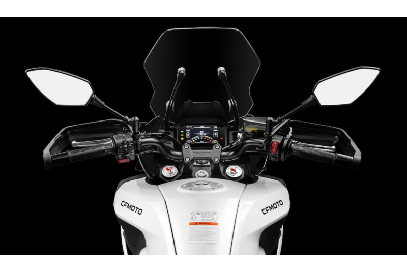 CF MOTO / 700MT PREMIUM - foto CF MOTO / 700MT PREMIUM - foto