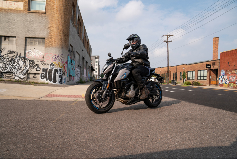 CF MOTO / CFMOTO 650NK  - foto