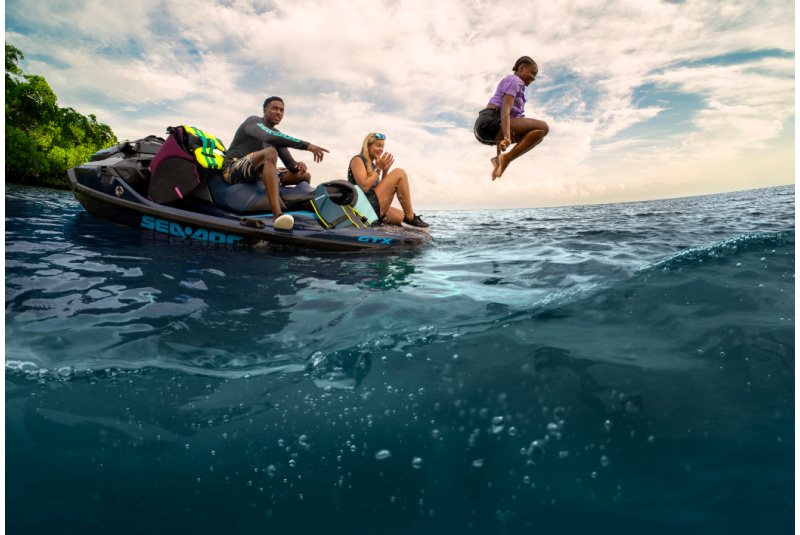 Vodné skútre SEA-DOO / SEA-DOO GTX 170 / 230  2024 - foto Vodné skútre SEA-DOO / SEA-DOO GTX 170 / 230  2024 - foto