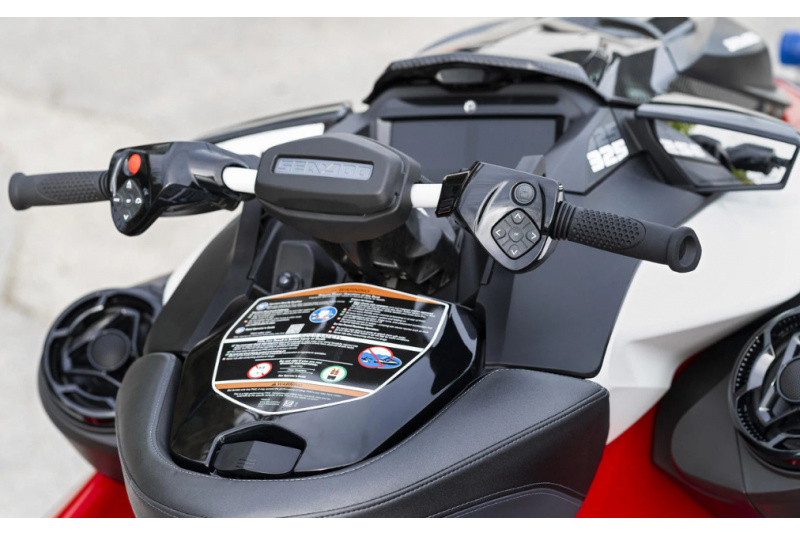 SEA-DOO VYSOKOVÝKONNÉ MODELY / SEA-DOO RXT-X RS 325 2024 - foto SEA-DOO VYSOKOVÝKONNÉ MODELY / SEA-DOO RXT-X RS 325 2024 - foto