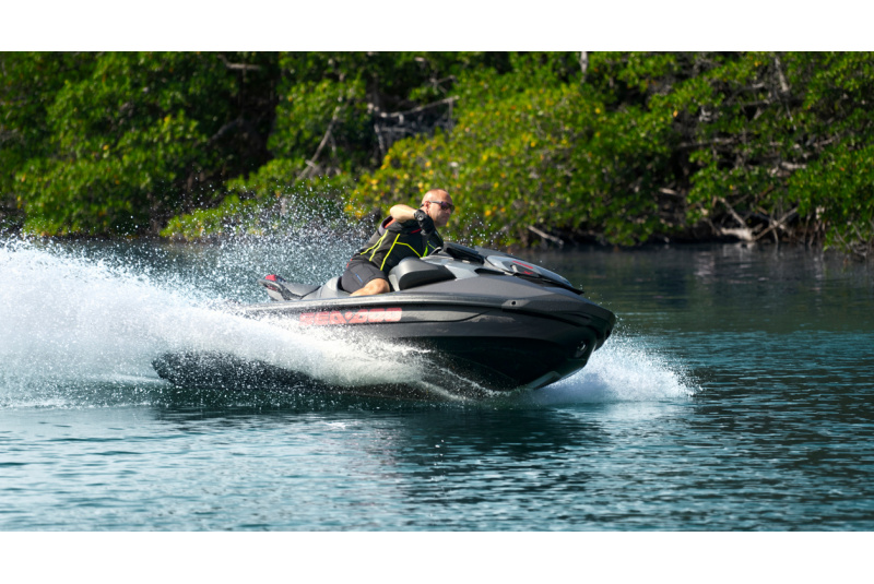 SEA-DOO VYSOKOVÝKONNÉ MODELY / SEA-DOO GTR 230 & GTR-X 300 2024 - foto