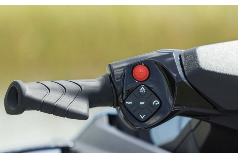 Vodné skútre SEA-DOO / SEA-DOO GTX 170 / 230 - foto Vodné skútre SEA-DOO / SEA-DOO GTX 170 / 230 - foto