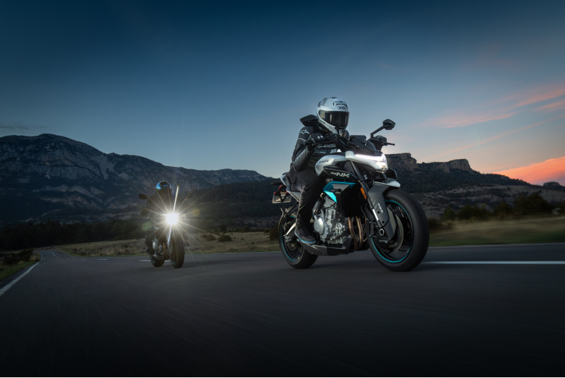 CF MOTO / CFMOTO 675NK - foto CF MOTO / CFMOTO 675NK - foto