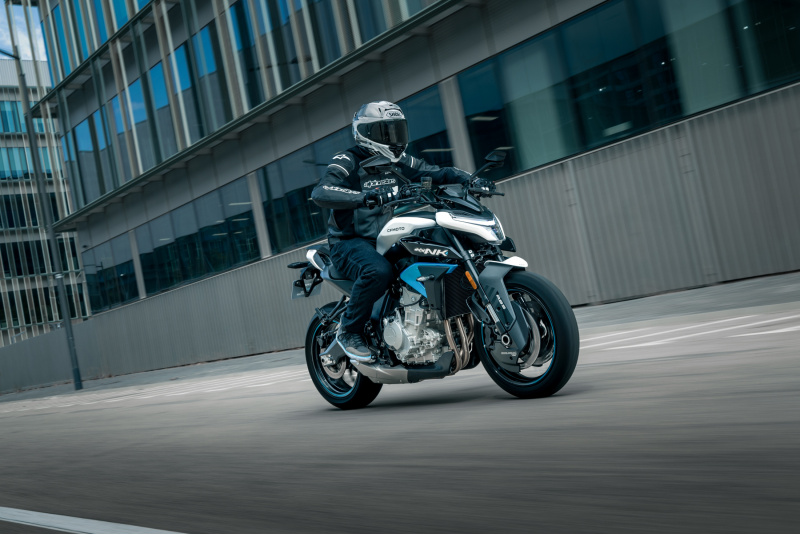 CF MOTO / CFMOTO 675NK - foto CF MOTO / CFMOTO 675NK - foto