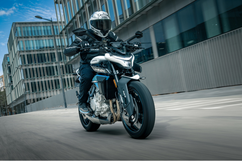 CF MOTO / CFMOTO 675NK - foto