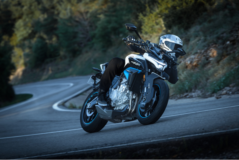 CF MOTO / CFMOTO 675NK - foto CF MOTO / CFMOTO 675NK - foto