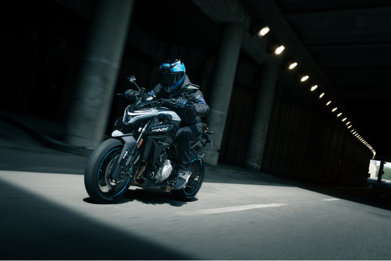 CF MOTO / CFMOTO 675NK - foto
