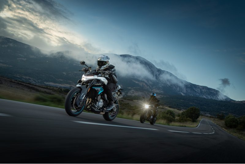 CF MOTO / CFMOTO 675NK - foto CF MOTO / CFMOTO 675NK - foto