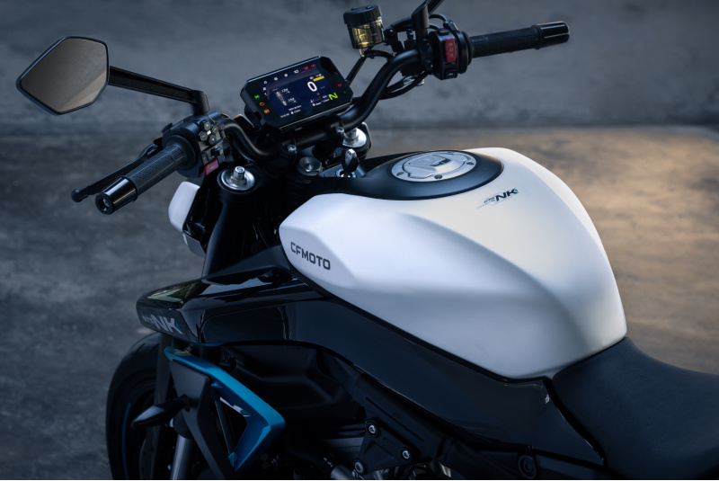 CF MOTO / CFMOTO 675NK - foto