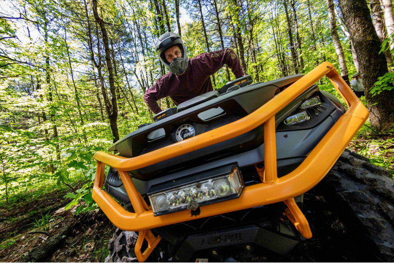 CAN-AM / CAN-AM OUTLANDER MAX XT-P 1000R T ABS SAS MY26 - foto CAN-AM / CAN-AM OUTLANDER MAX XT-P 1000R T ABS SAS MY26 - foto