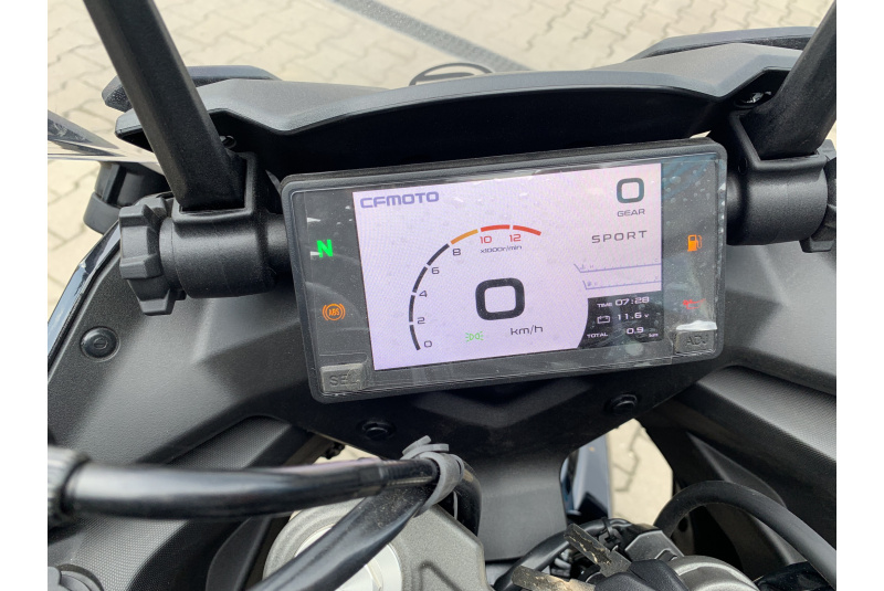 CF MOTO / CFMOTO 650GT - foto CF MOTO / CFMOTO 650GT - foto