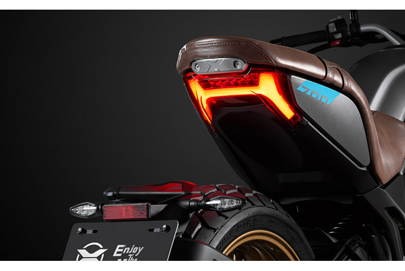 CF MOTO / CFMOTO 700CL-X Heritage - foto CF MOTO / CFMOTO 700CL-X Heritage - foto