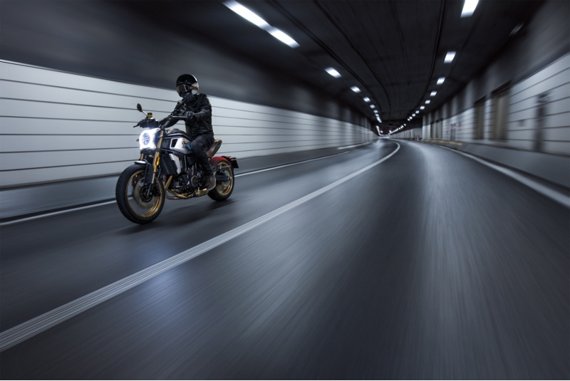 CF MOTO / CFMOTO 700CL-X Heritage - foto CF MOTO / CFMOTO 700CL-X Heritage - foto