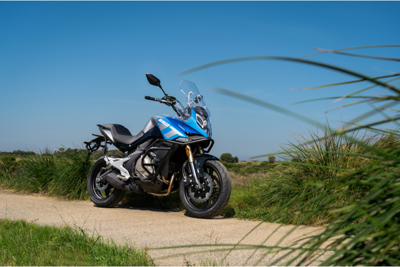 CF MOTO / CFMOTO 650MT Premium - foto CF MOTO / CFMOTO 650MT Premium - foto