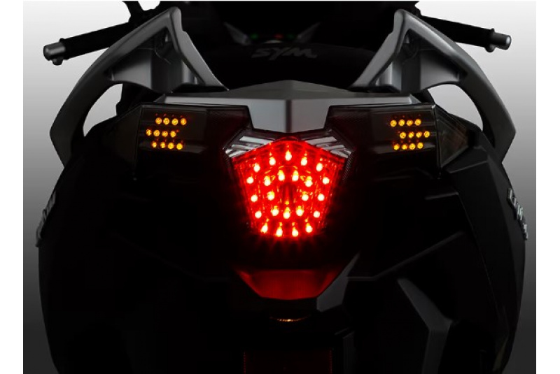 Motocykle SYM / CRUISYM ALFA 300i ABS TCS (R3) - foto Motocykle SYM / CRUISYM ALFA 300i ABS TCS (R3) - foto