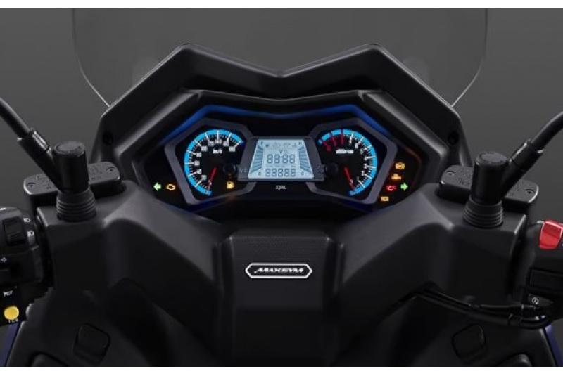 Motocykle SYM / MAXSYM 400i ABS TCS (R3) - foto Motocykle SYM / MAXSYM 400i ABS TCS (R3) - foto