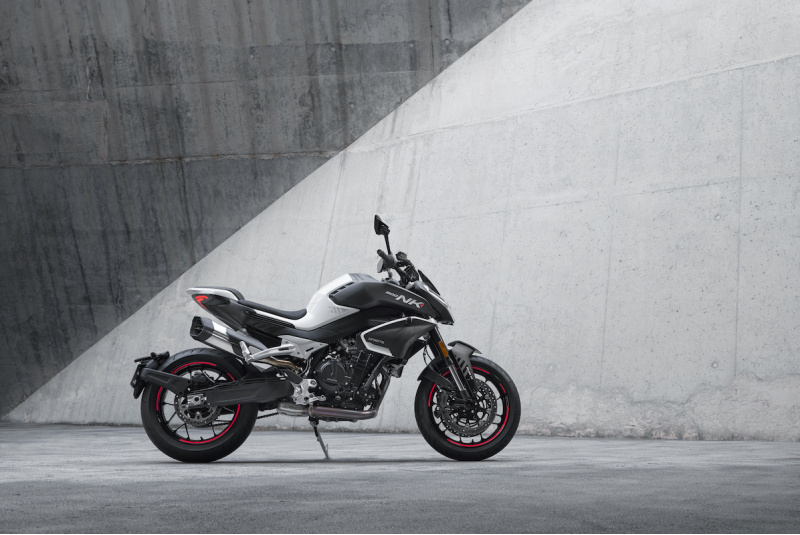 CF MOTO / CFMOTO 800NK Sport - foto CF MOTO / CFMOTO 800NK Sport - foto