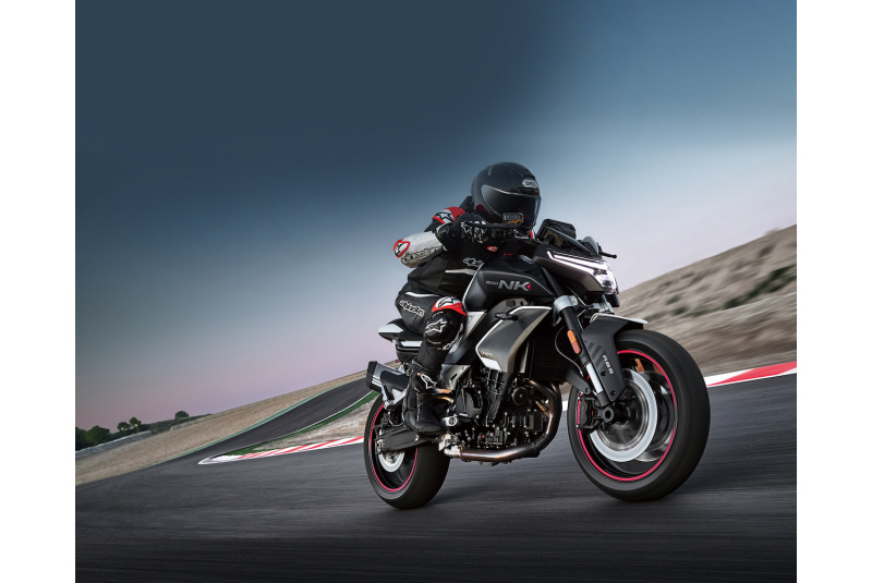 CF MOTO / CFMOTO 800NK Advanced - foto CF MOTO / CFMOTO 800NK Advanced - foto