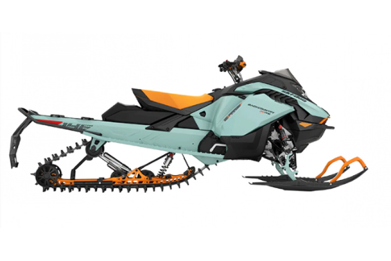 Snežné skútre SKI-DOO / SKI-DOO BACKCOUNTRY 2024 - foto Snežné skútre SKI-DOO / SKI-DOO BACKCOUNTRY 2024 - foto