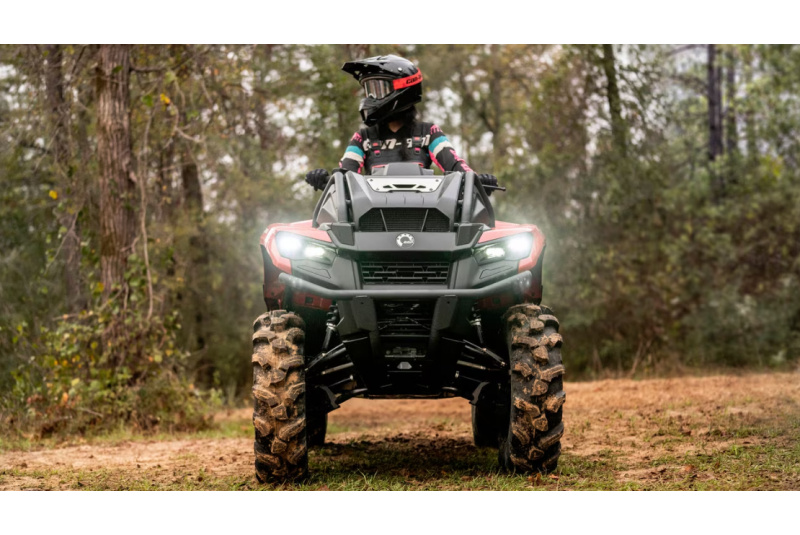 CAN-AM / CAN-AM OUTLANDER 700 MAX XT 2024 - foto CAN-AM / CAN-AM OUTLANDER 700 MAX XT 2024 - foto